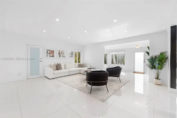 $24,500 | 3483 Chase Avenue, Miami Beach, FL 33140