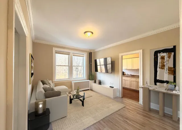 $1,750 | 122 West 39th Street, Unit 2B, Bayonne, NJ 07002