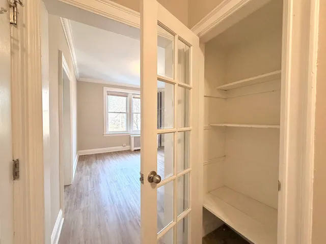 $1,750 | 122 West 39th Street, Unit 2B, Bayonne, NJ 07002