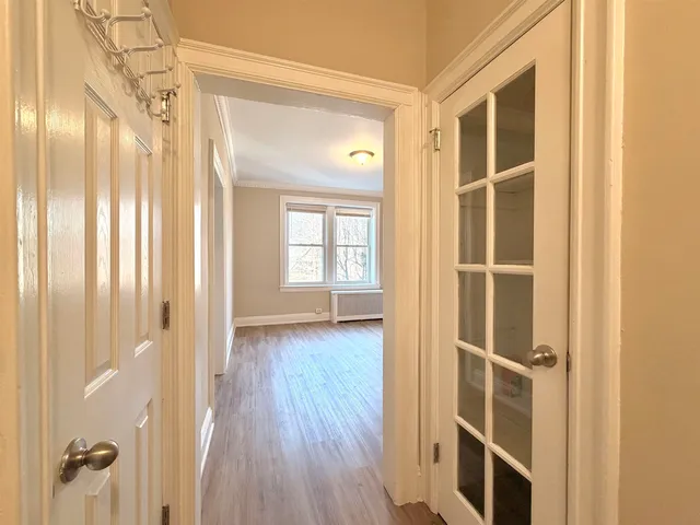 $1,750 | 122 West 39th Street, Unit 2B, Bayonne, NJ 07002