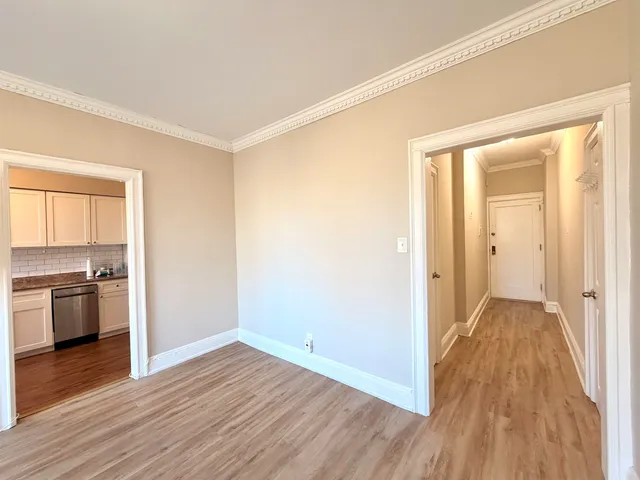 $1,750 | 122 West 39th Street, Unit 2B, Bayonne, NJ 07002