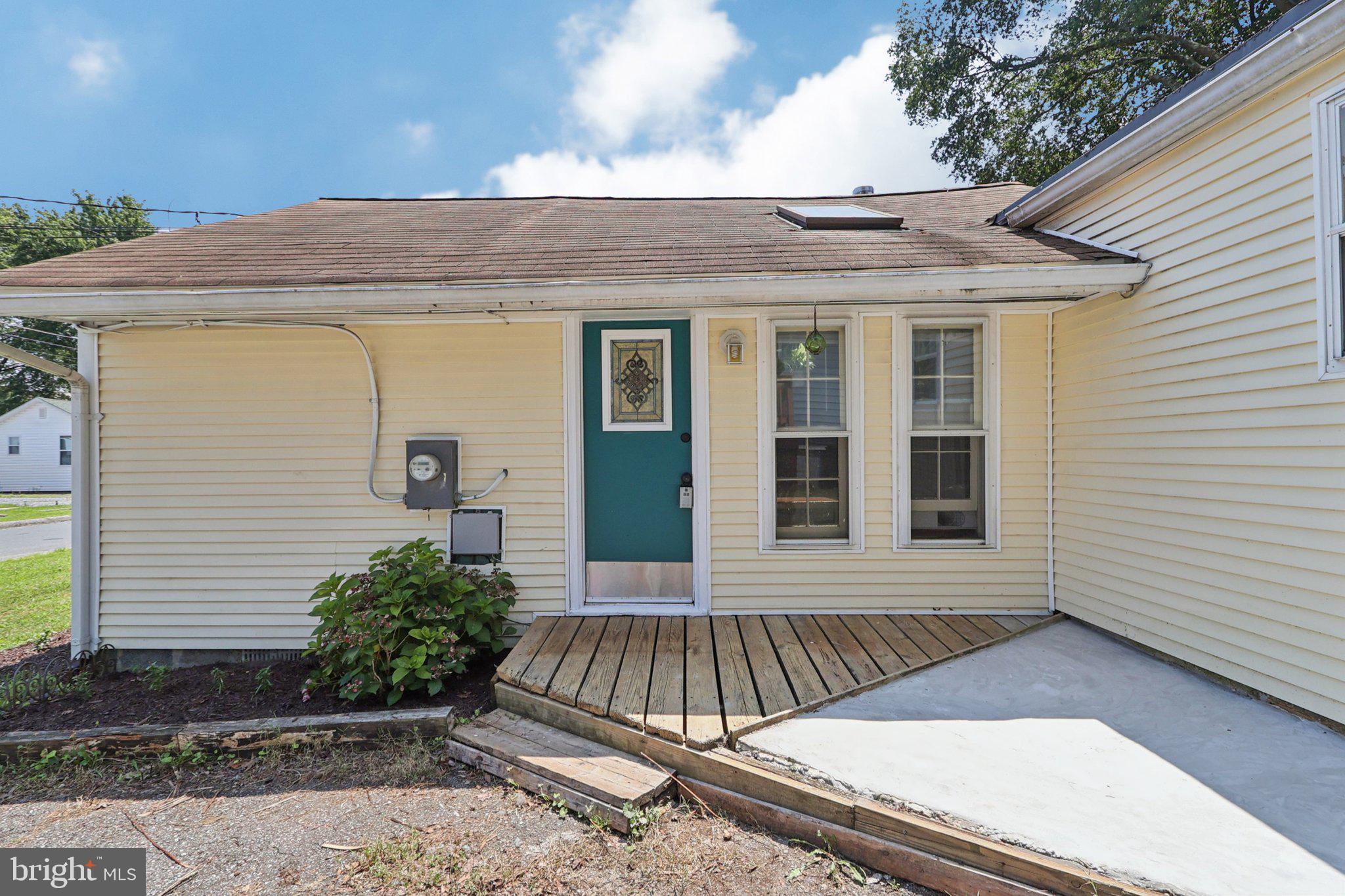 1610 Midland Road Edgewater, MD 21037 - Photo 2 of 27