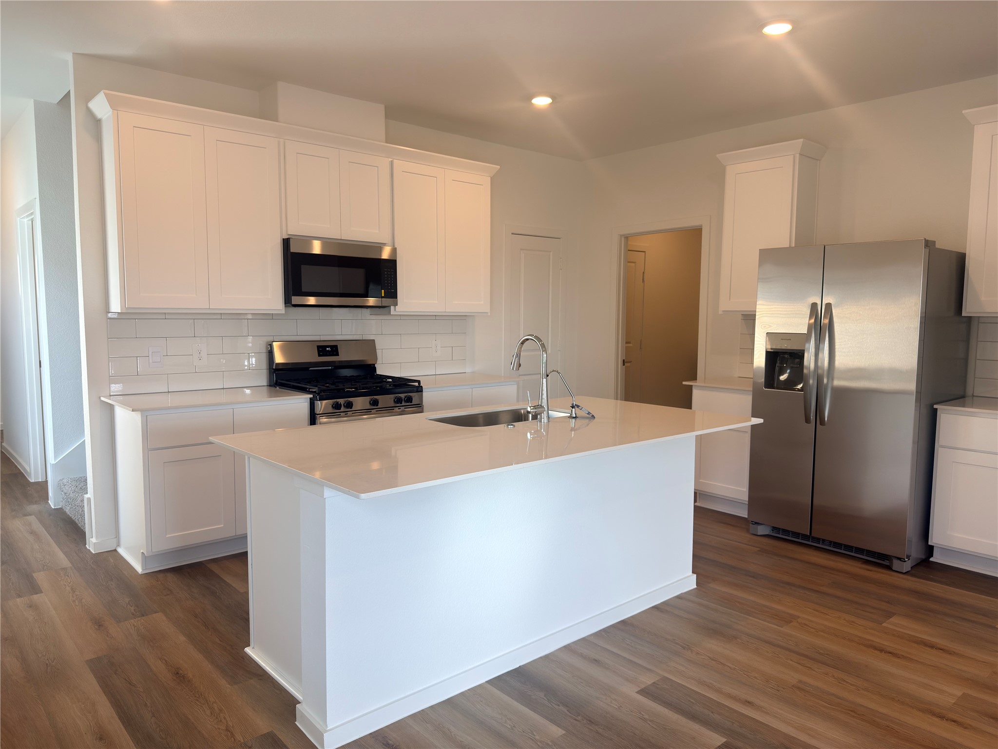 1214 Sandy Shore Lane Iowa Colony, TX 77583 - Photo 6 of 13