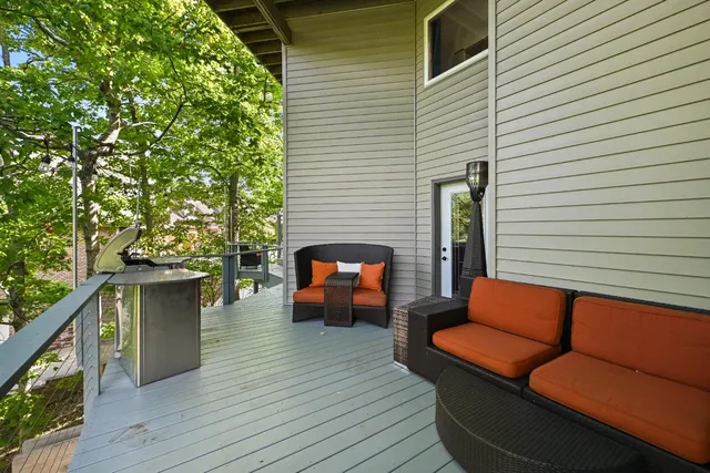 $655,000 | 20072 Cravenhurst Drive, Lawrenceburg, IN 47025