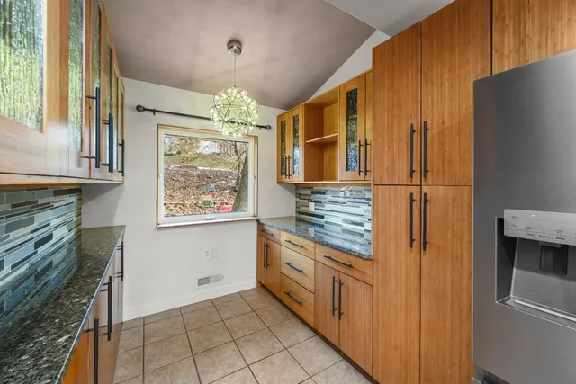 $655,000 | 20072 Cravenhurst Drive, Lawrenceburg, IN 47025