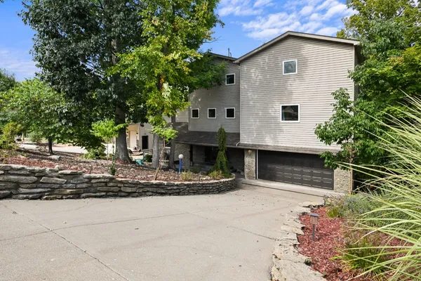 $655,000 | 20072 Cravenhurst Drive, Lawrenceburg, IN 47025