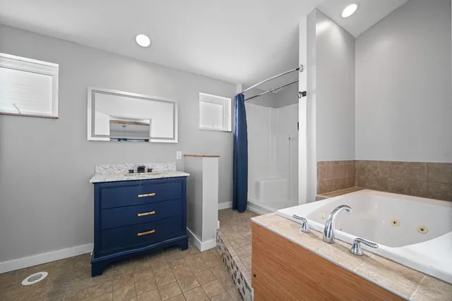 $655,000 | 20072 Cravenhurst Drive, Lawrenceburg, IN 47025