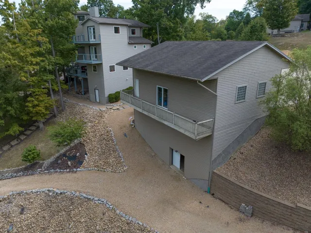 $655,000 | 20072 Cravenhurst Drive, Lawrenceburg, IN 47025