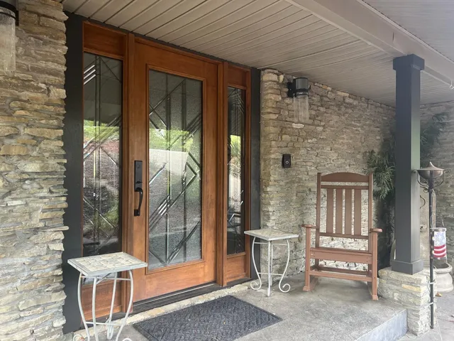 $655,000 | 20072 Cravenhurst Drive, Lawrenceburg, IN 47025