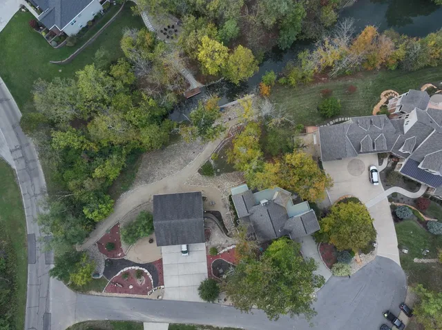 $655,000 | 20072 Cravenhurst Drive, Lawrenceburg, IN 47025