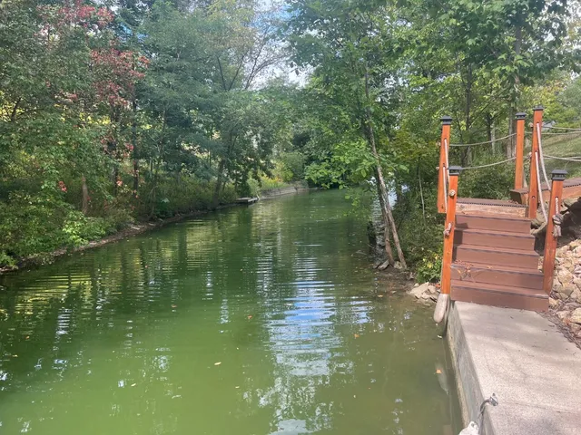 $655,000 | 20072 Cravenhurst Drive, Lawrenceburg, IN 47025