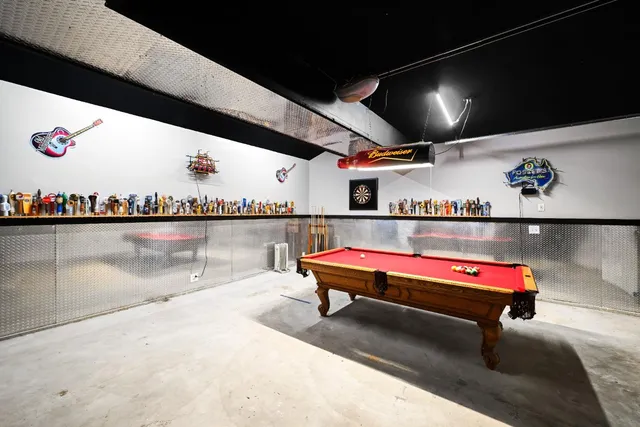 $655,000 | 20072 Cravenhurst Drive, Lawrenceburg, IN 47025