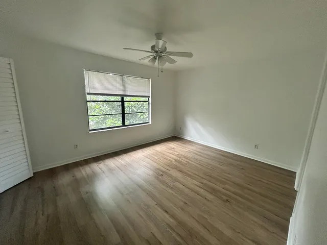 $177,000 | 5057 Breckenridge Place, Unit 18, West Palm Beach, FL 33417