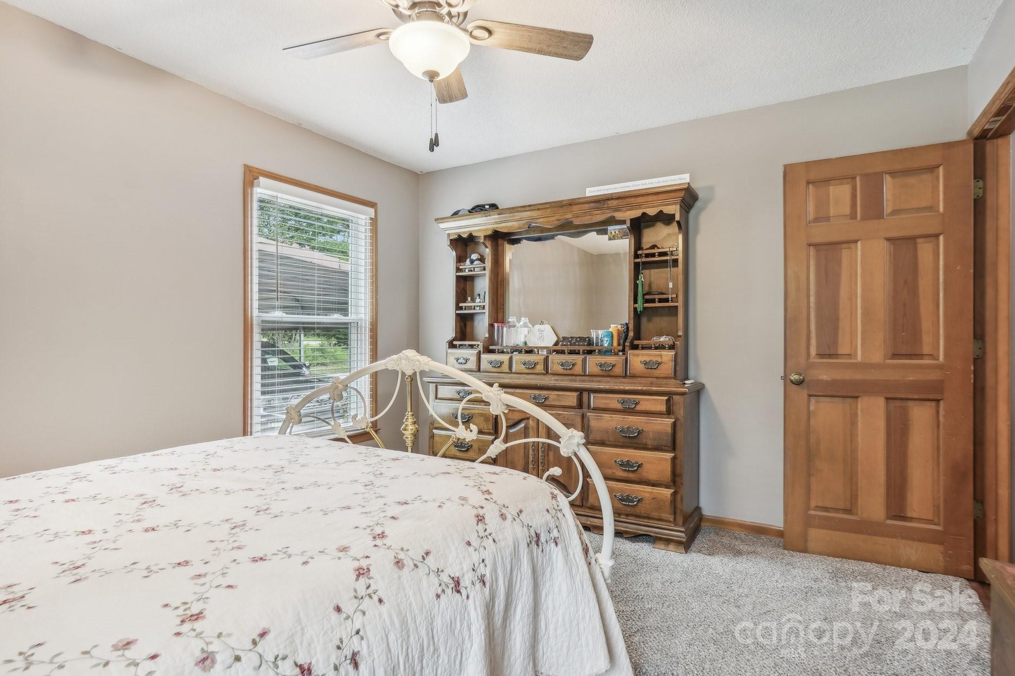4197 Linwood Road Gastonia, NC 28052 - Photo 15 of 26 Gallery Image 15