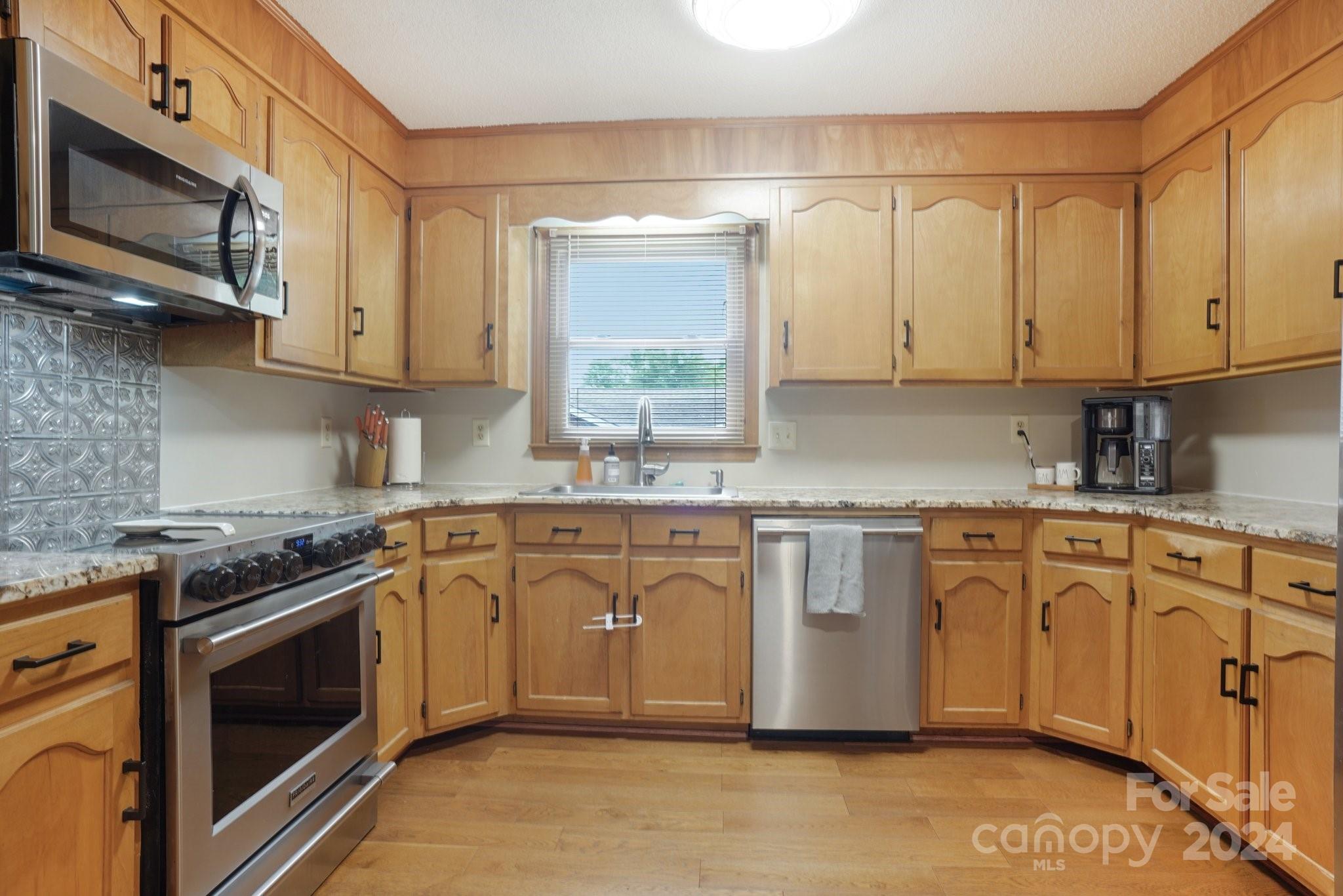 4197 Linwood Road Gastonia, NC 28052 - Photo 10 of 26 Gallery Image 10