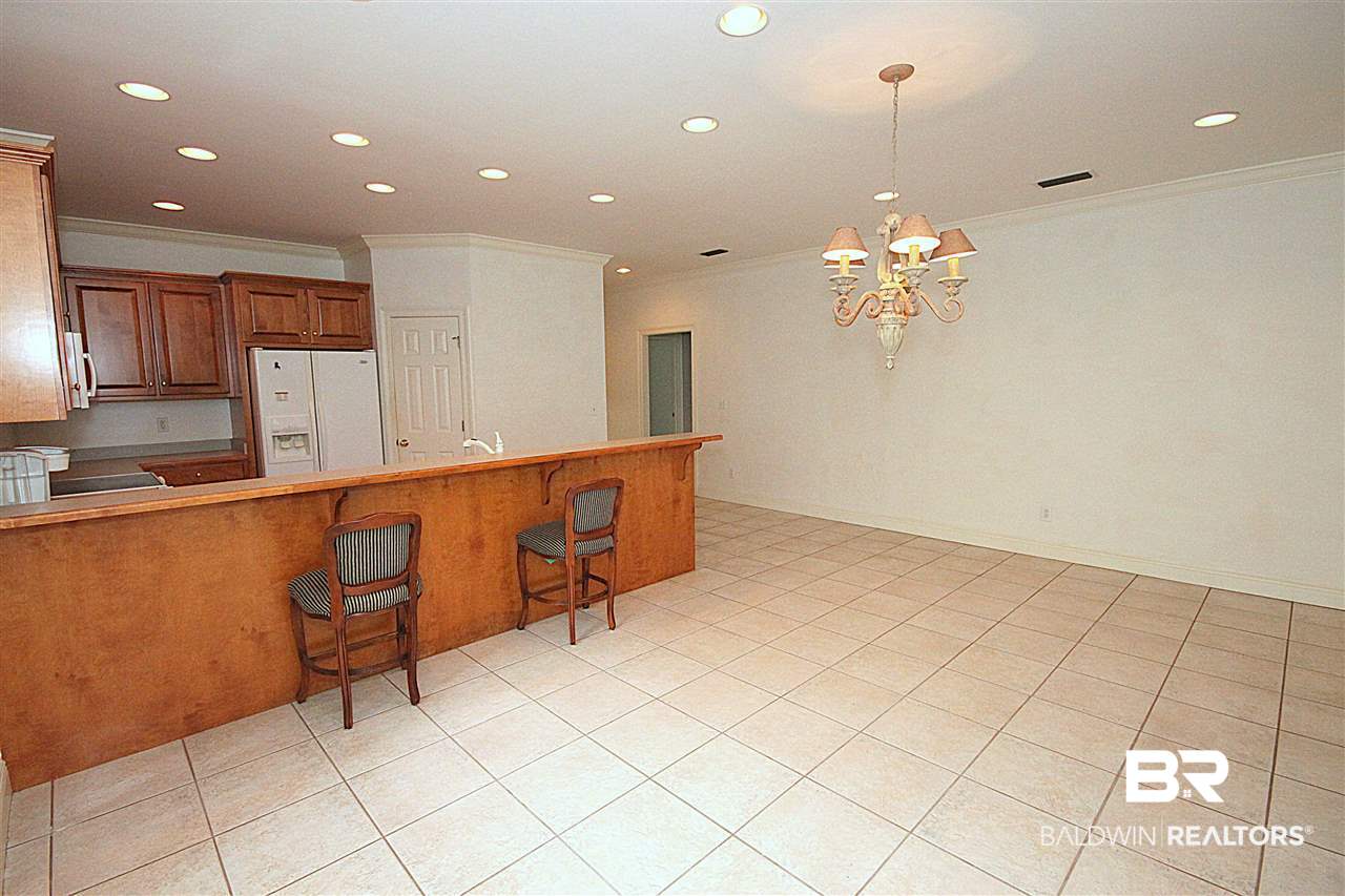 30283 Green Court Daphne, AL 36527 - Photo 16 of 40 Breakfast Bar
