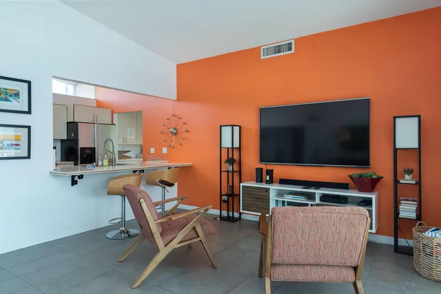 $5,000 | 2305 East Bellamy Road, Palm Springs, CA 92262