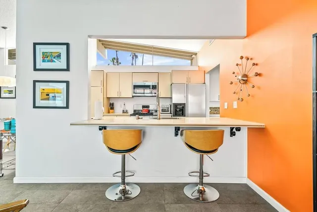 $5,000 | 2305 East Bellamy Road, Palm Springs, CA 92262