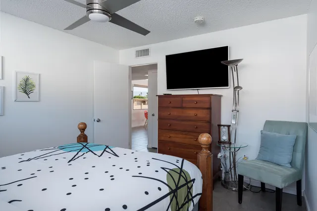 $5,000 | 2305 East Bellamy Road, Palm Springs, CA 92262