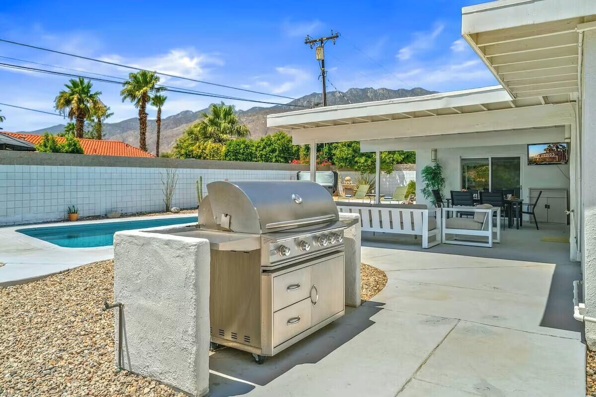 2305 East Bellamy Road Palm Springs, CA 92262 - Photo 45 of 57 Backyard BBQ