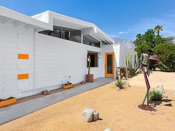 $5,000 | 2305 East Bellamy Road, Palm Springs, CA 92262