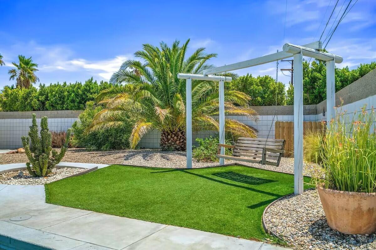 2305 East Bellamy Road Palm Springs, CA 92262 - Photo 57 of 57 Swing Area