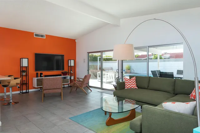 $5,000 | 2305 East Bellamy Road, Palm Springs, CA 92262