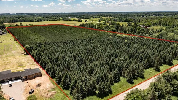 $270,000 | Lyons Road, New London, WI 54961