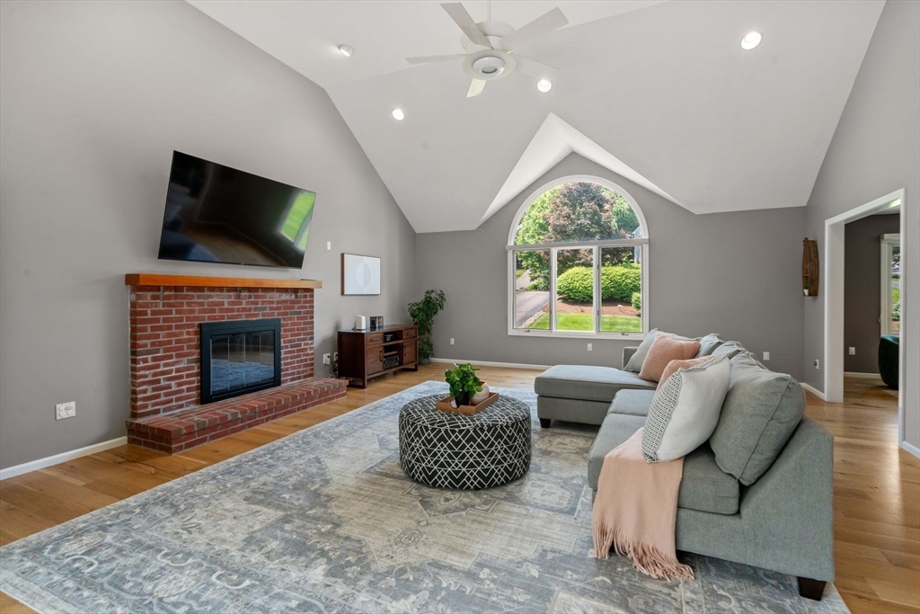 66 Ashcroft Road Sharon, MA 02067 - Photo 5 of 28 Gallery Image 5