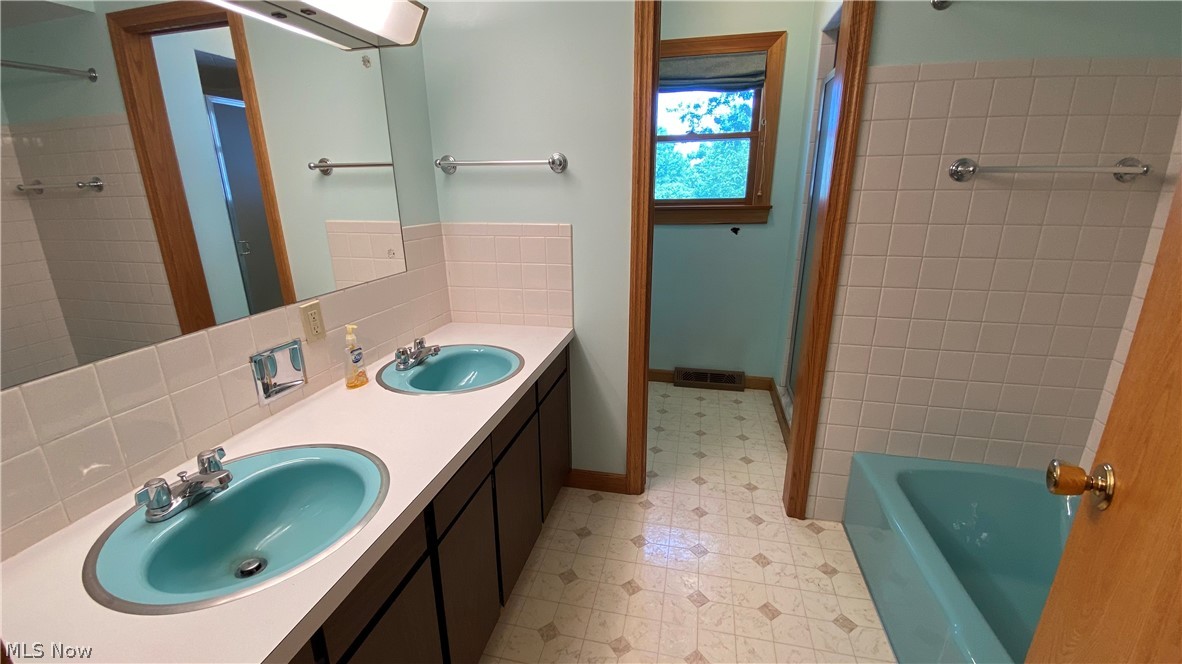 4428 Sunnybrook Road Kent, OH 44240 - Photo 22 of 28 Gallery Image 22