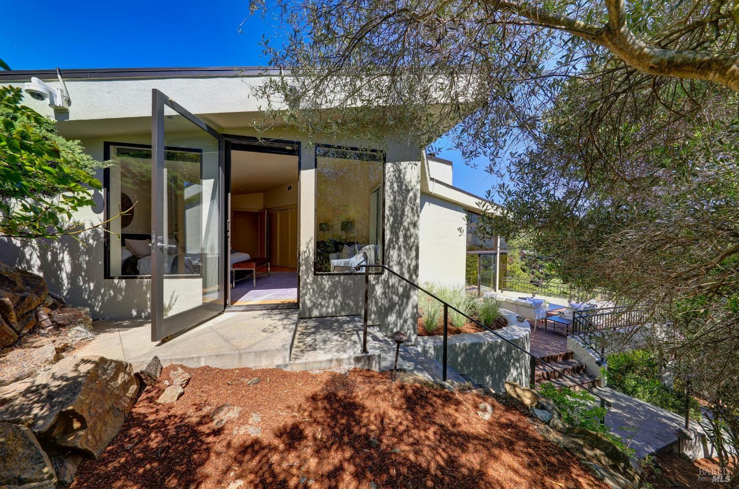 21 Tara Hill Road Tiburon, CA 94920 - Photo 37 of 52