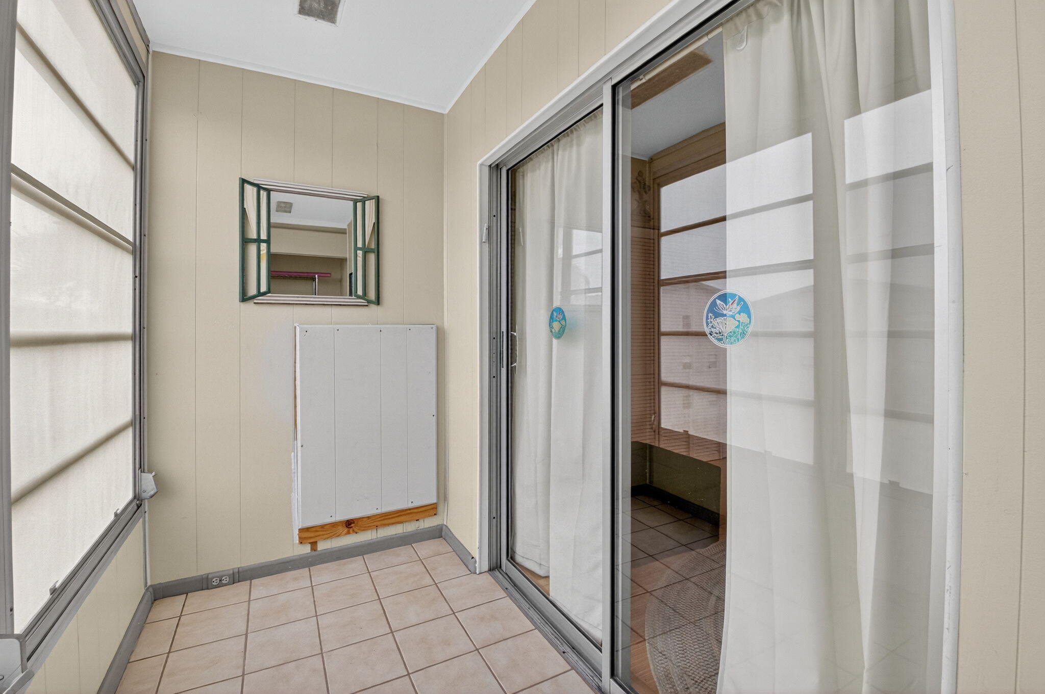 125 Suffolk C Boca Raton, FL 33434 - Photo 22 of 50 a view of an entryway door