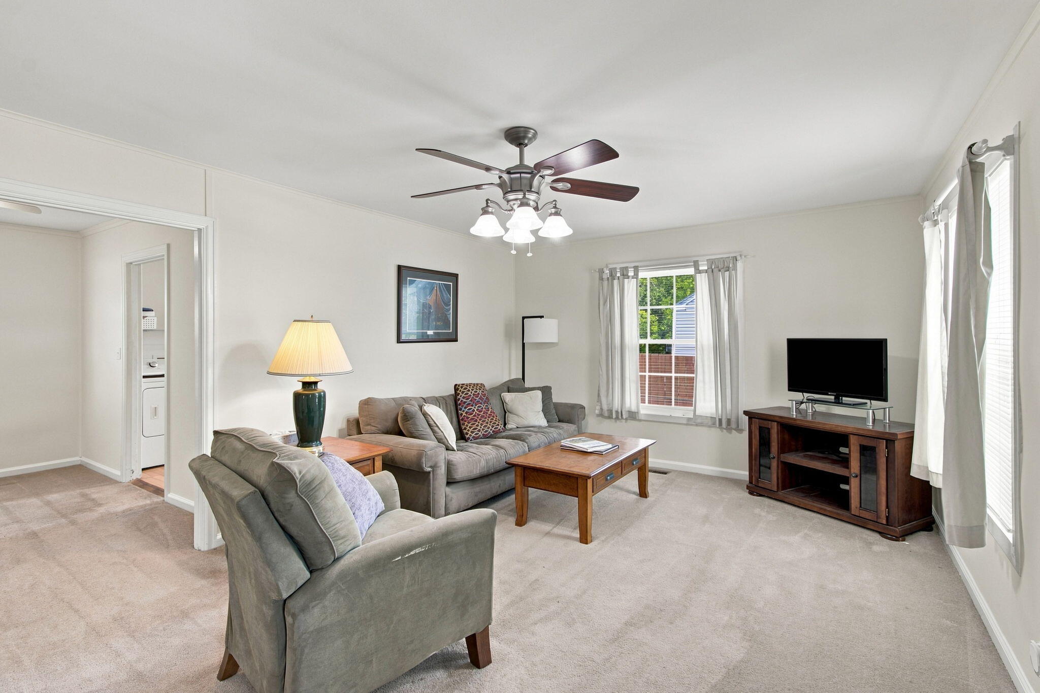 602 Forrest Road Fort Oglethorpe, GA 30742 - Photo 5 of 25 6-web-or-mls-IMG_6515_with_tv
