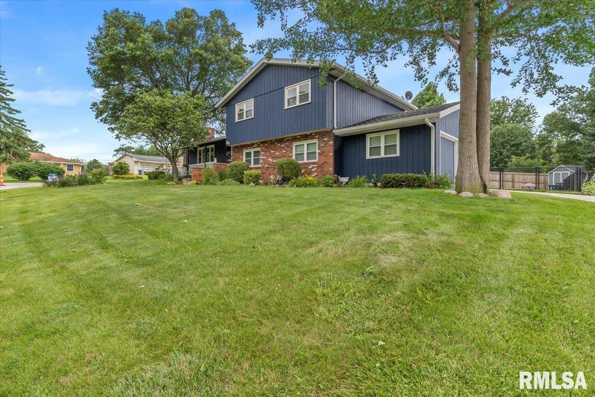 30 Greencastle Circle Springfield, IL 62712 - Photo 3 of 37 Gallery Image 3