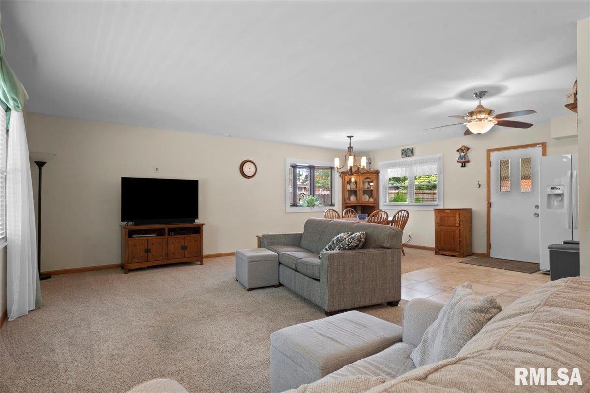 30 Greencastle Circle Springfield, IL 62712 - Photo 5 of 37 Gallery Image 5