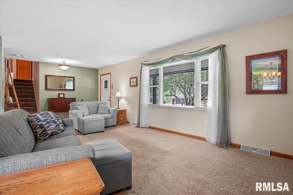 30 Greencastle Circle Springfield, IL 62712 - Photo 7 of 37 Gallery Image 7