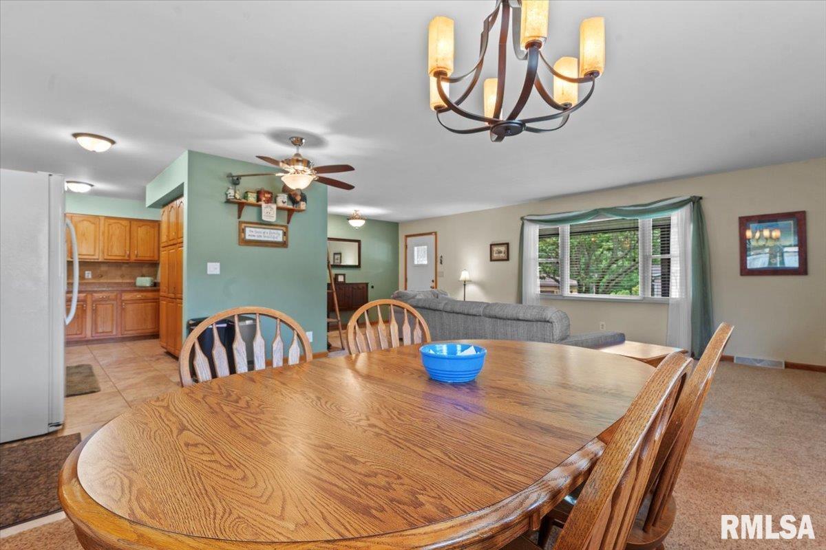 30 Greencastle Circle Springfield, IL 62712 - Photo 10 of 37 Gallery Image 10