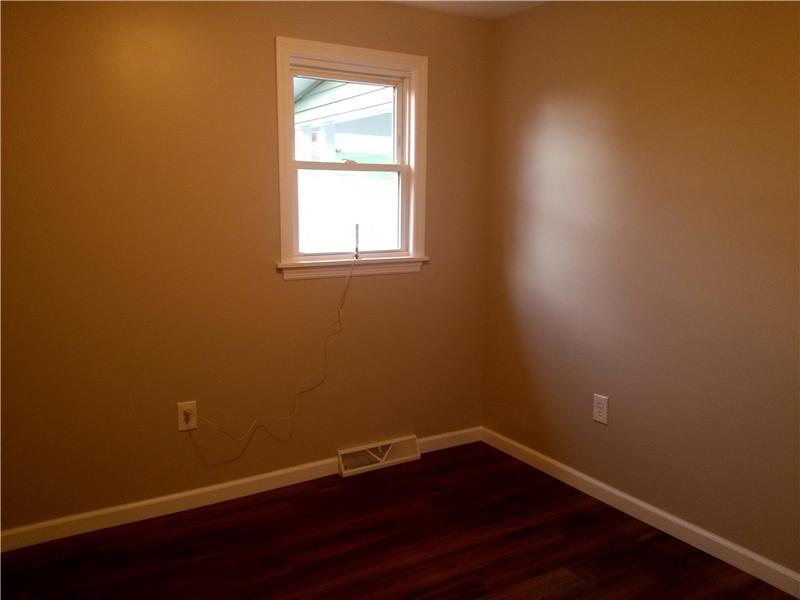 133 Klein Road New Brighton, PA 15066 - Photo 16 of 25 Bedroom. 09X09 CHILD S BEDROOM OR DEN.
