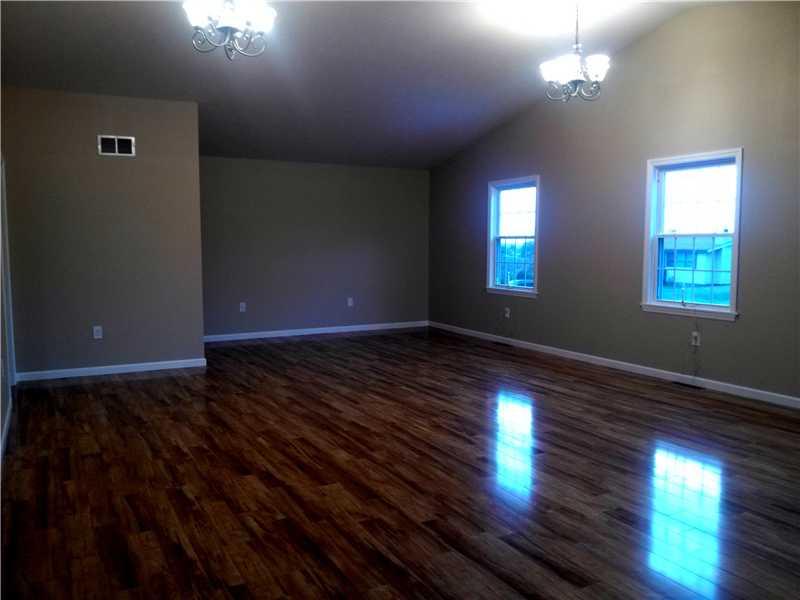 133 Klein Road New Brighton, PA 15066 - Photo 5 of 25 Great Room. 31X22 GREATROOM WITH A HALF BATH AND A MASTER BEDROOM.