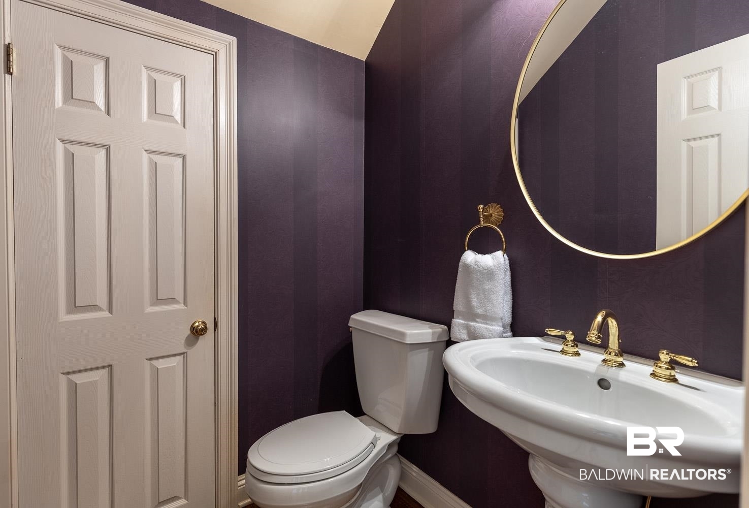 3 Springhill Trace Mobile, AL 36608 - Photo 16 of 35 Guest Bathroom on Main Floor
