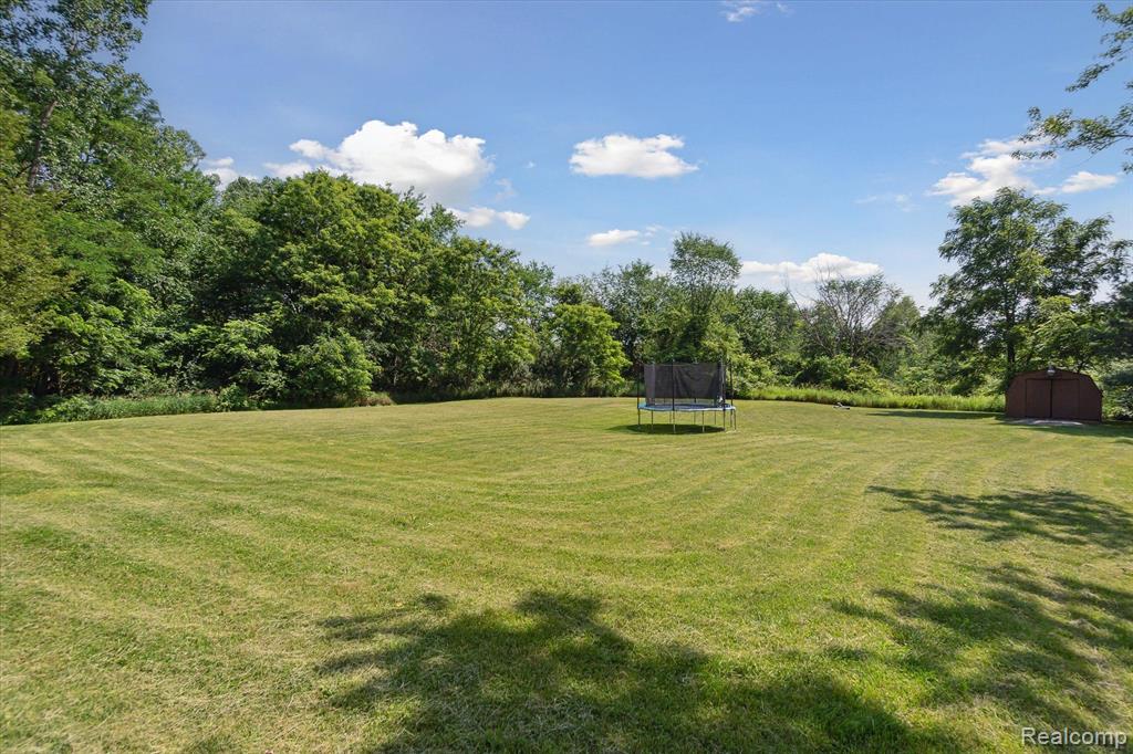 1746 Gulley Road Howell, MI 48843 - Photo 39 of 40