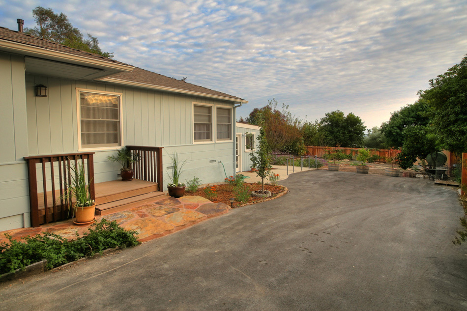 1064 Cheltenham Road Santa Barbara, CA 93105 - Photo 4 of 15 a view of a house with backyard and sitting area