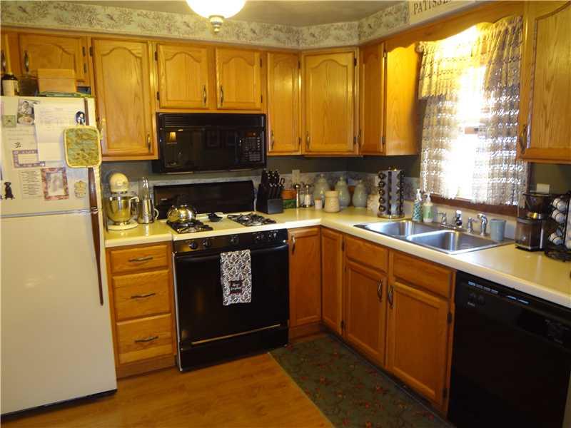 697 Spring Valley Road Scenery Hill, PA 15360 - Photo 5 of 25 Kitchen.