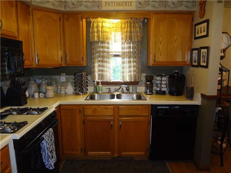 697 Spring Valley Road Scenery Hill, PA 15360 - Photo 6 of 25 Kitchen.