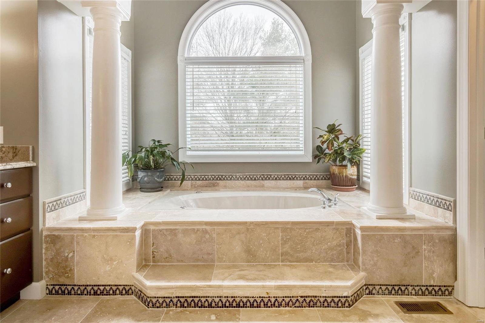 2103 Kehrs Mill Road Chesterfield, MO 63005 - Photo 41 of 68 Gallery Image 41
