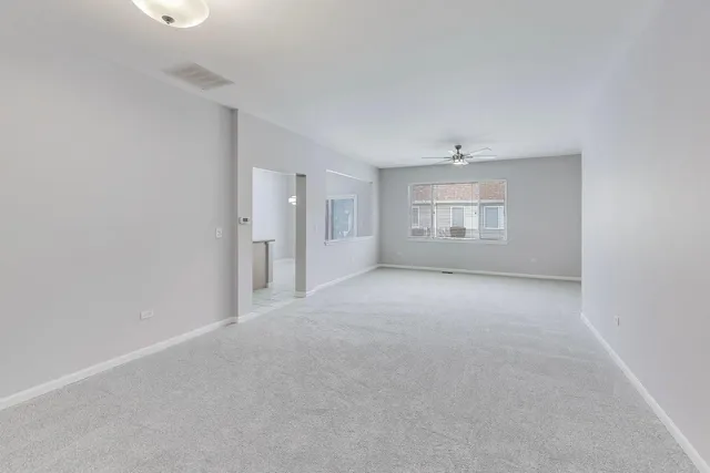 $309,900 | 21305 West Juniper Lane, Plainfield, IL 60544