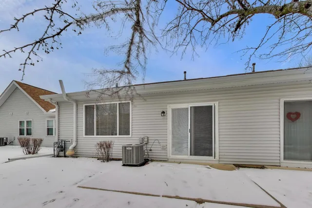 $309,900 | 21305 West Juniper Lane, Plainfield, IL 60544