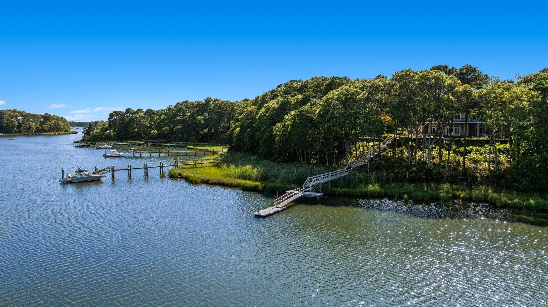 37 Shoestring Bay Road Mashpee, MA 02649 - Photo 4 of 42