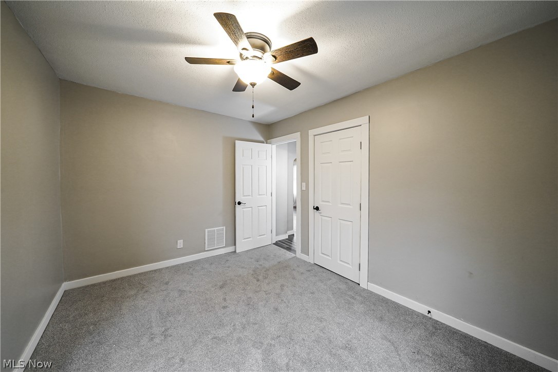 254 Mathews Road Youngstown, OH 44512 - Photo 14 of 33