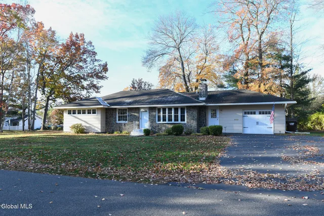 $380,000 | 82 Brockley Drive, Bethlehem, NY 12054